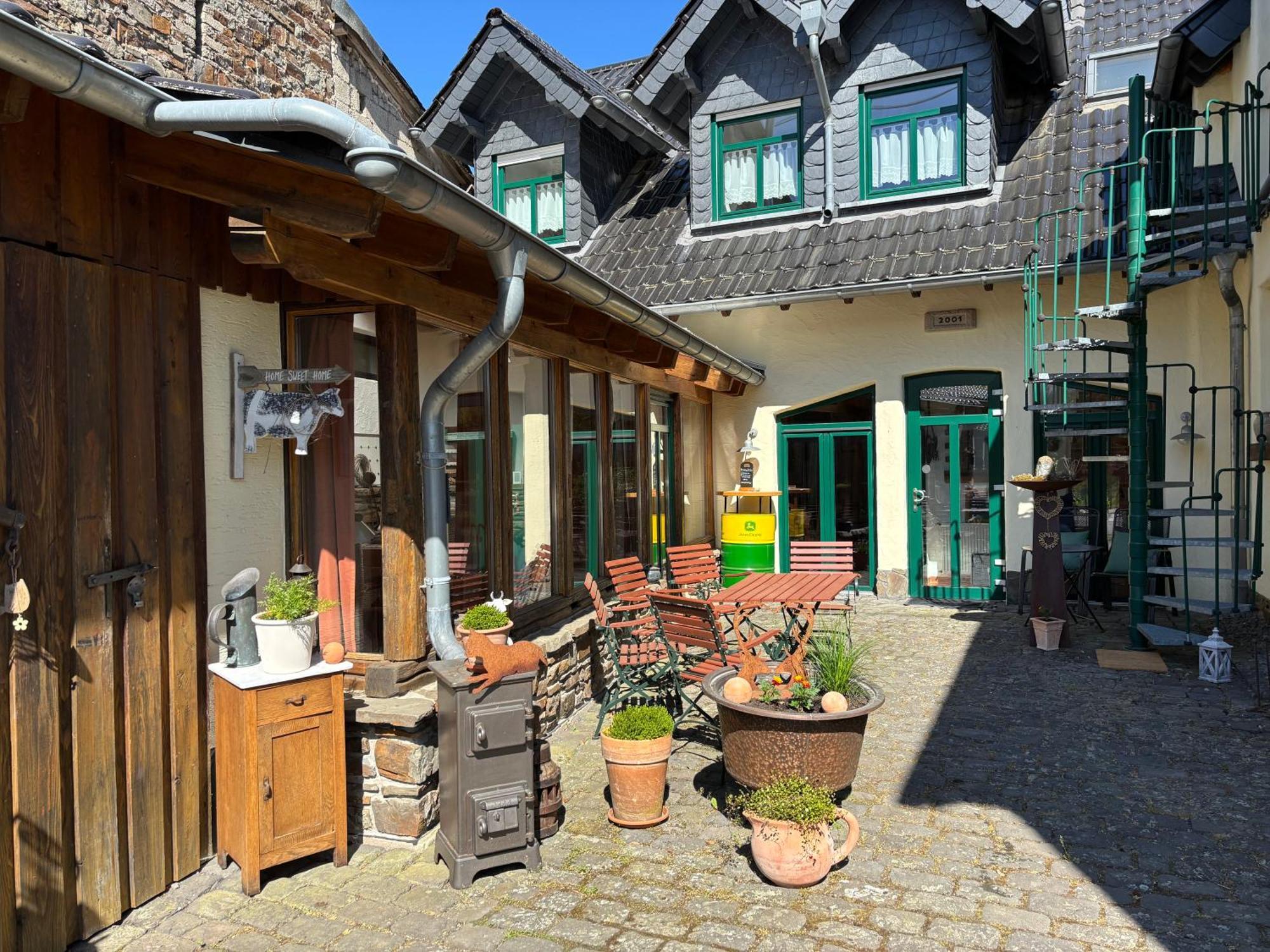 Ferienwohnung Zur Scheune Lind  Extérieur photo